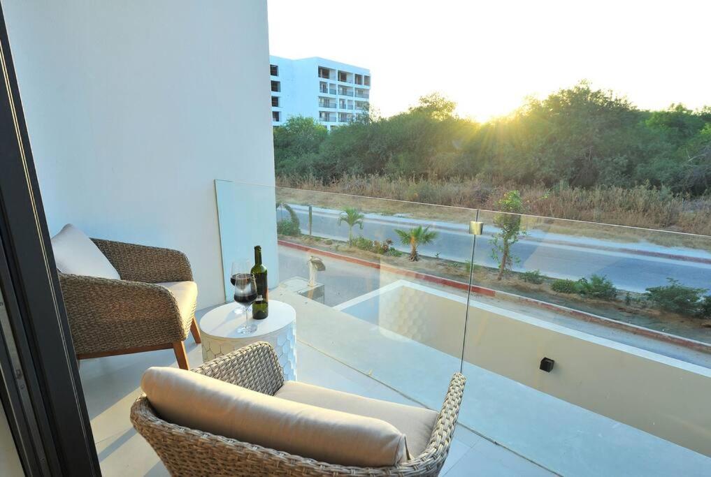 Great Location 2Bd 2Bth Walking Distance To Medano Lejlighed Cabo San Lucas Eksteriør billede